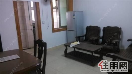 城中区，红光小区一房一厅1100精装修3楼家电具