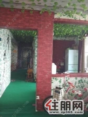 九龙新城1500元4室2厅2卫出