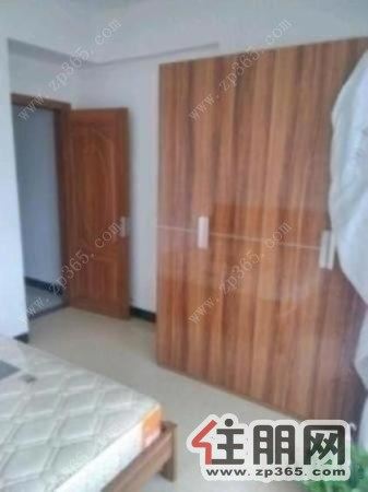 九龙新城1700元3室2厅1卫出