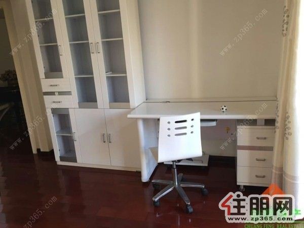 赠【车库】使用两房精装修拎包入住高新阳