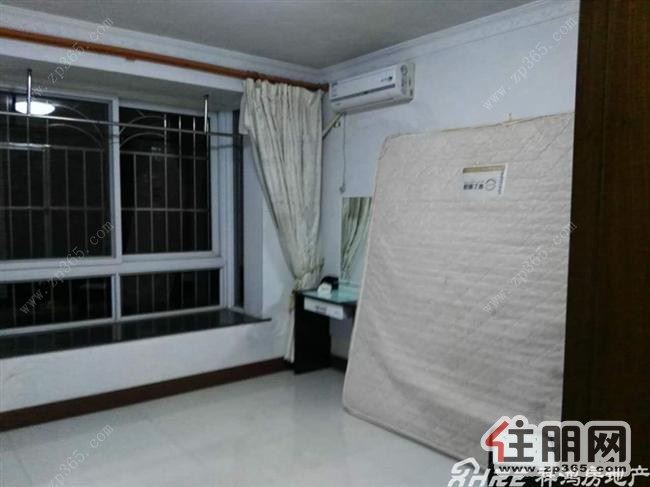 房子很高大上,可以合租,三房两厅两位