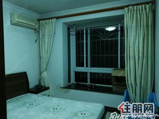 房子很高大上,可以合租,三房两厅两位