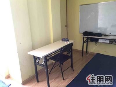 青秀区，大社区，生活交通方便，荣和中央公园68