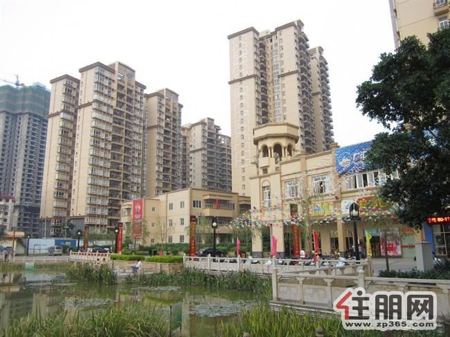 广汇东湖城1000元3室2厅2卫精