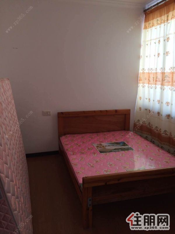 世纪花园1200元2室1厅1卫普通