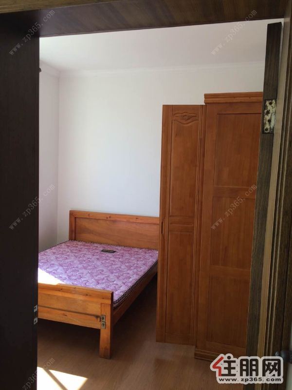 世纪花园1200元2室1厅1卫普通