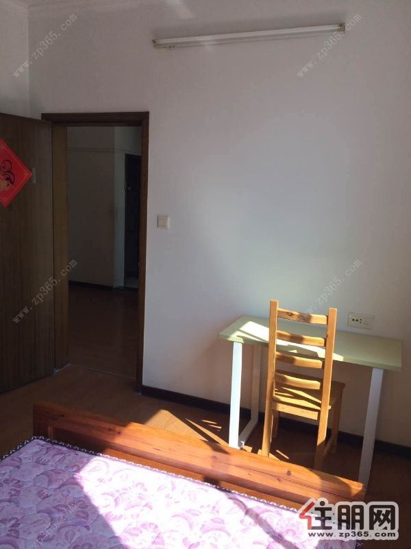 世纪花园1200元2室1厅1卫普通