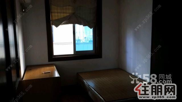 市中心弯塘路河堤边双校学区3室2厅拎