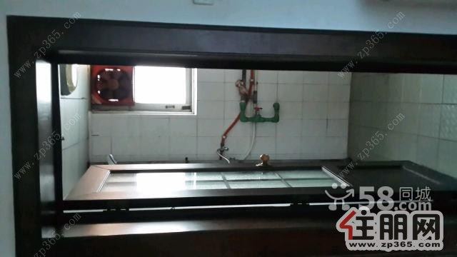 市中心弯塘路河堤边双校学区3室2厅拎