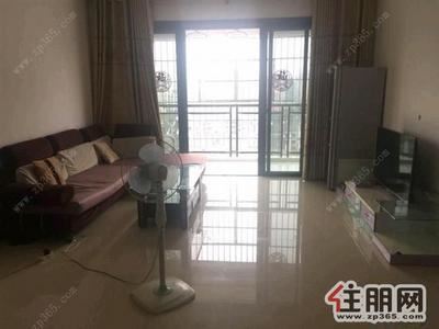 城中区，清华坊三房两厅精装修家具齐全
