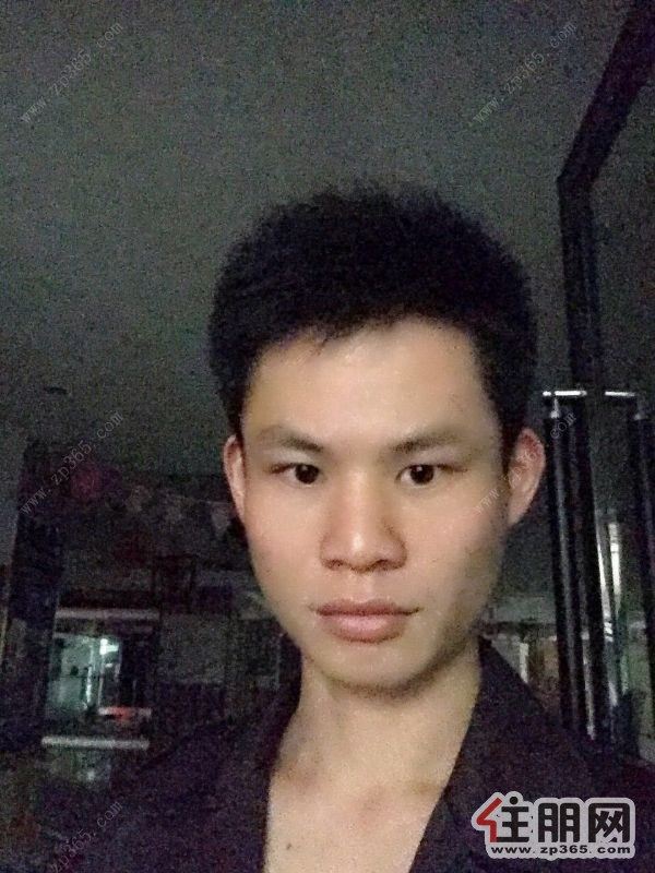 临街底商848.59平米,业主稳定出租商