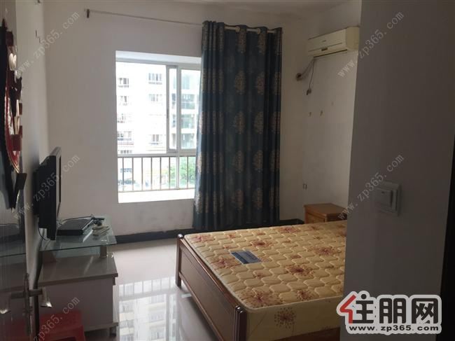 天悦华庭1200元1室1厅1卫采光通风极好,拎包随时就可以入住!