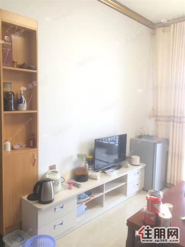 御林皇府1200元1室1厅1卫普通装修便宜出租,适合附近上班族!