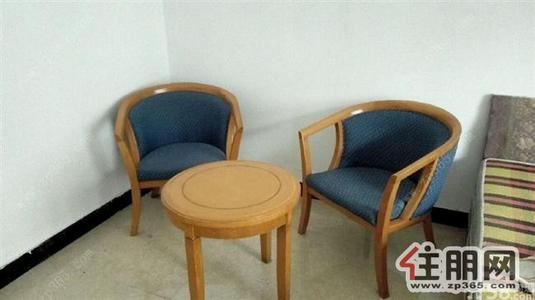 中心区,700元即租闹市电梯1房1厅