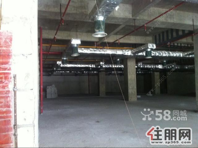 十万火急出租民族影城2楼1800平方大铺