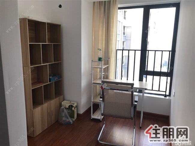 绿地国际花都3室2厅1卫