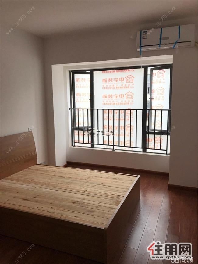 绿地国际花都3室2厅1卫