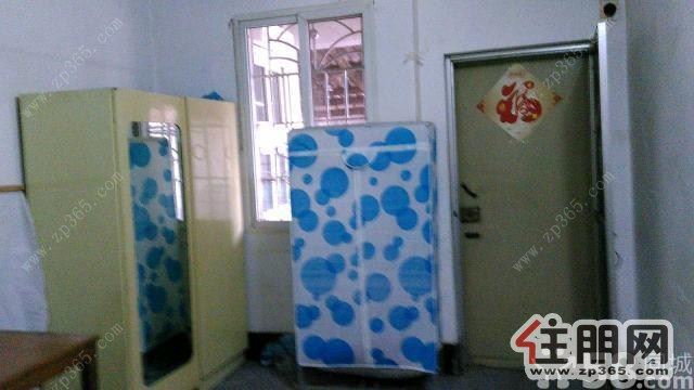 城中三中路单位房2室2厅80平米简单装修