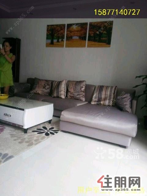 明秀路龙光水悦龙湾2室2厅87平米精装修