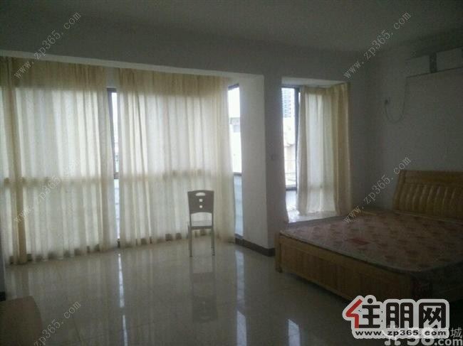 蔚蓝家园别墅出租4室2厅2卫(个人)