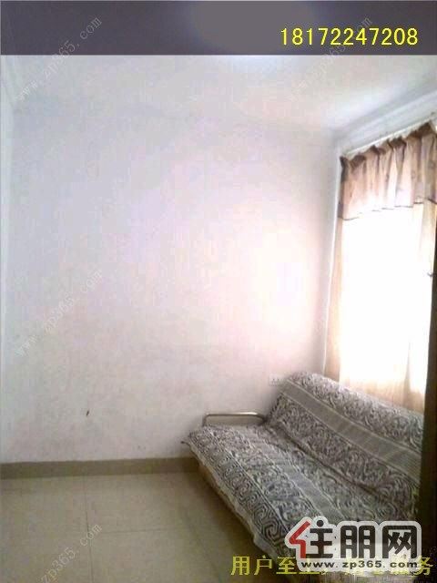 桂景湾北城华府1600元3室2厅1卫精装