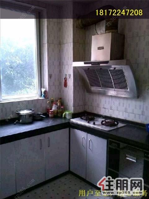 桂景湾北城华府1600元3室2厅1卫精装