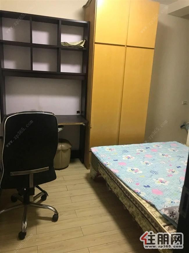 银山小区西门3室2厅1卫