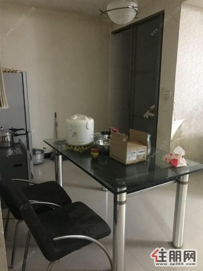 银山小区西门3室2厅1卫