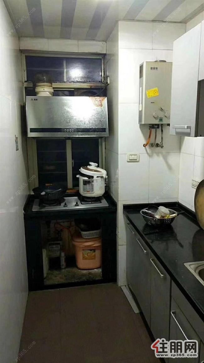 银山小区西门3室2厅1卫