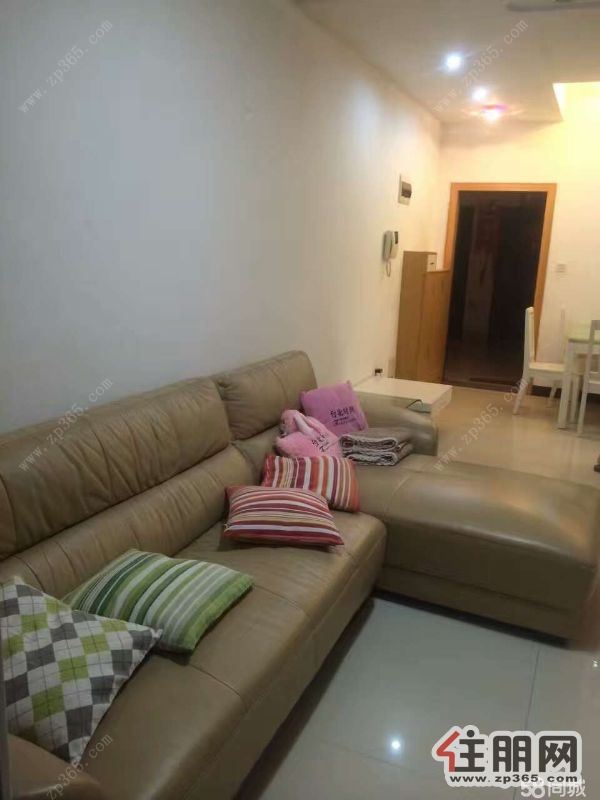 盛世名门1300元2室2厅1卫中装