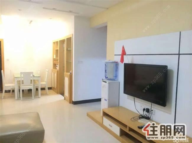 盛世名门1300元2室2厅1卫中装