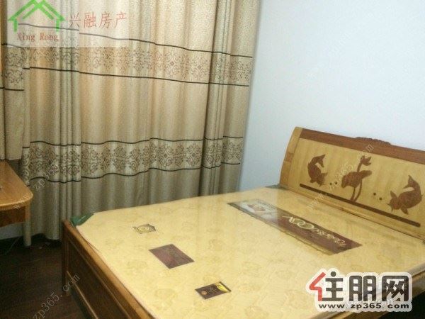 海伦堡1500元2室2厅1卫中装,