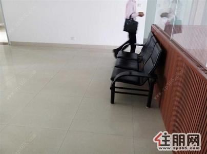 青秀区，南湖广场【铭湖经典】180M附带一个大阳
