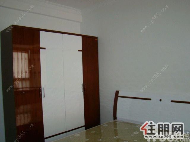 文源华都二房2室2厅88平米中等装修半年