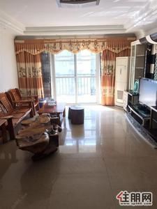 港北区,超好的地段,可直接入住,阳光都市2000元4室2厅2卫中装