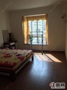 港北区,家具家电全齐,阳光都市2000元4室2厅2卫中装,拎包即住!