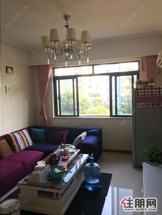 四川路与站前路交汇嘉鹏海韵居***两房两厅一卫