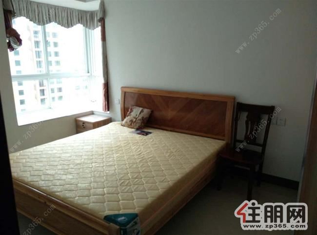 九州家园3房2厅电梯高层带入户花园四台空调布艺沙发