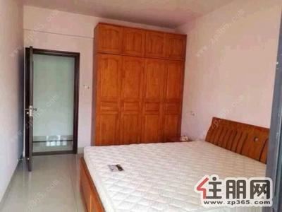 青秀区，宁铁馨苑2800元4室2厅2卫普通装修，超值家具家电齐全