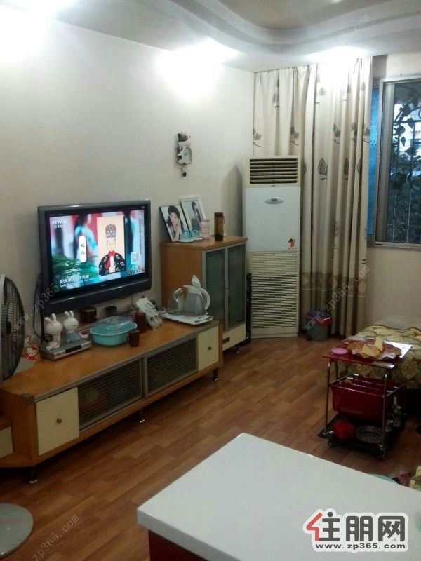 物资局宿舍1700元2室2厅1卫精