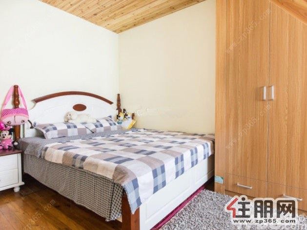 城中城中彩虹城2室1厅72平米精装修押一