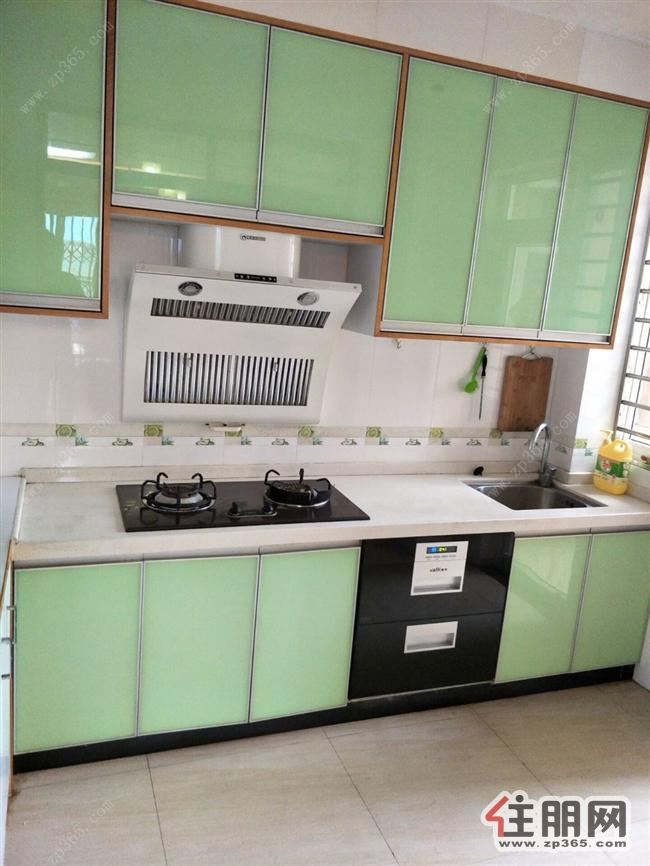 港龙湾1400元3室2厅2卫***修,家具家电齐全黄金楼层!