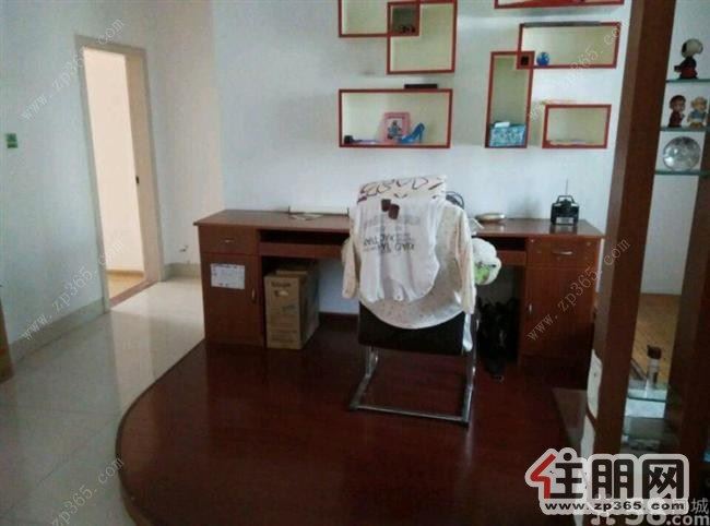 小区环境极佳,清华坊3500元3室2厅2