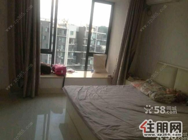 低价出租东郡4200元4室2厅2卫精装修