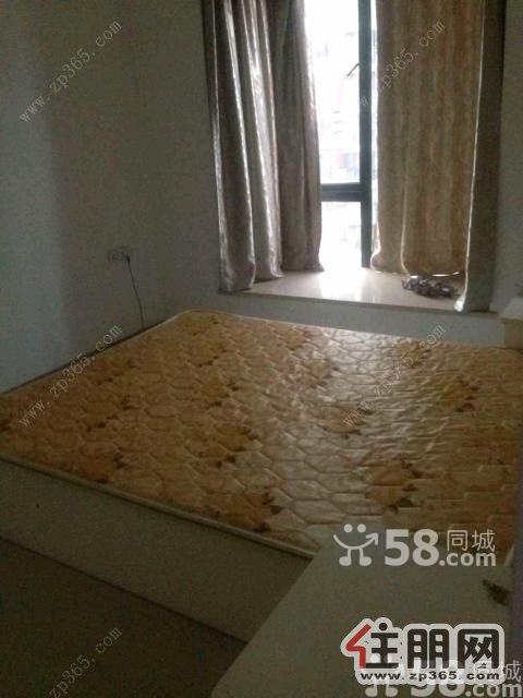 低价出租东郡4200元4室2厅2卫精装修