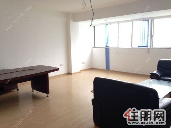 南湖聚宝苑大三房163平米办公出租