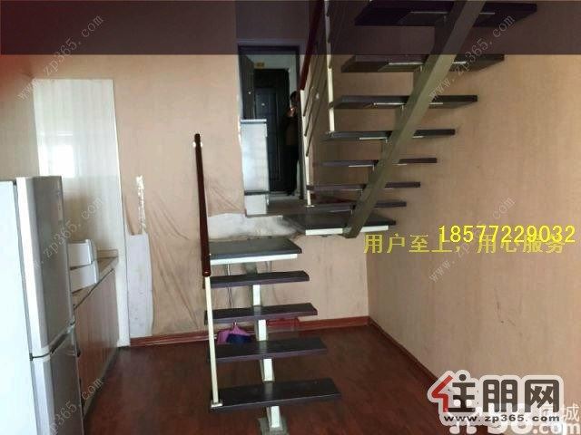 人民医院对面南亚名邸一房一厅家电齐全拎包