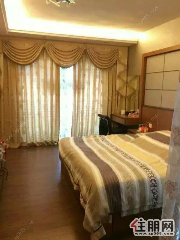 桃源路电梯房南湖御景四房配齐出租,主