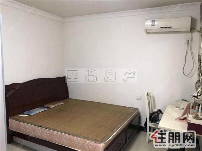 宏桂广场1800元2室2厅1卫***修,超值家具家电齐全