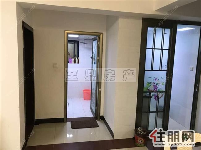 宏桂广场1800元2室2厅1卫***修,超值家具家电齐全